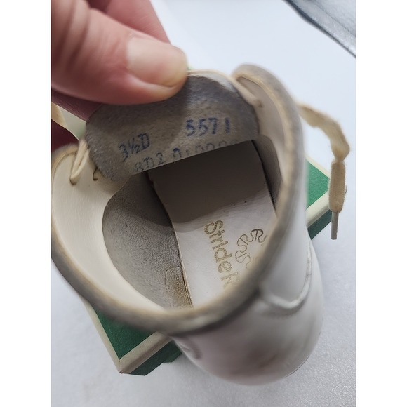 Vintage Stride Rite Baby Shoes White Size 3.5 D Leather with Box - Picture 8 of 10